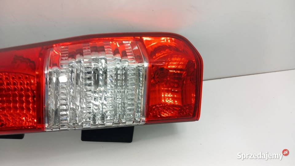 HONDA CRV II LIFT SUV LAMPA TYŁ PRAWA Światła stop Zbierkowo sprzedam