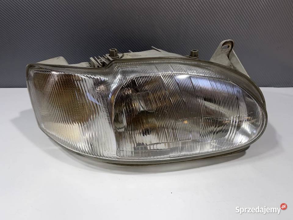 FORD ESCORT LIFT PRAWA LAMPA PRZÓD Ostroróg sprzedam