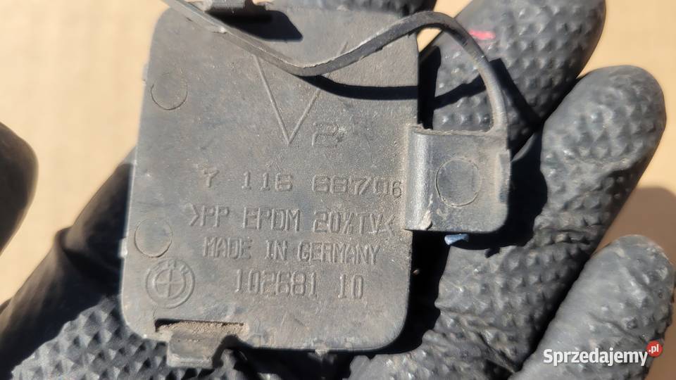 BMW 3 E90 E91 ZAŚLEPKA HAKA ZDERZAKA PRZÓD