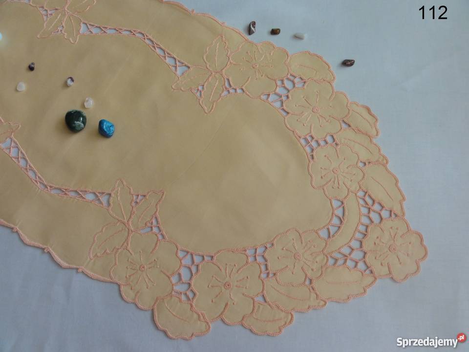 Serwetki kolorowe morelowe wyszywane haf lubelskie