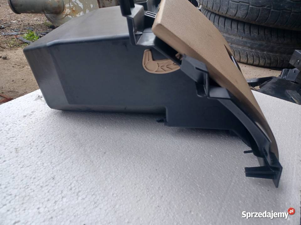 Schowek Ford C Wisznice