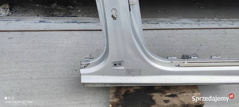 ĆWIARTKA PRÓG SŁUPEK B PRAWY AUDI A6 C7 LIFT Przystajń