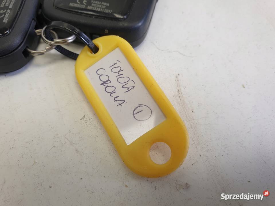 Toyota Corolla E21 KLUCZYK pilot MR15381 Pozostałe Chełm