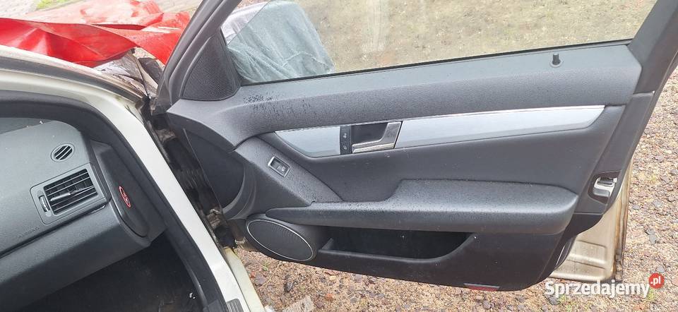 Mercedes w204 części Wałbrzych