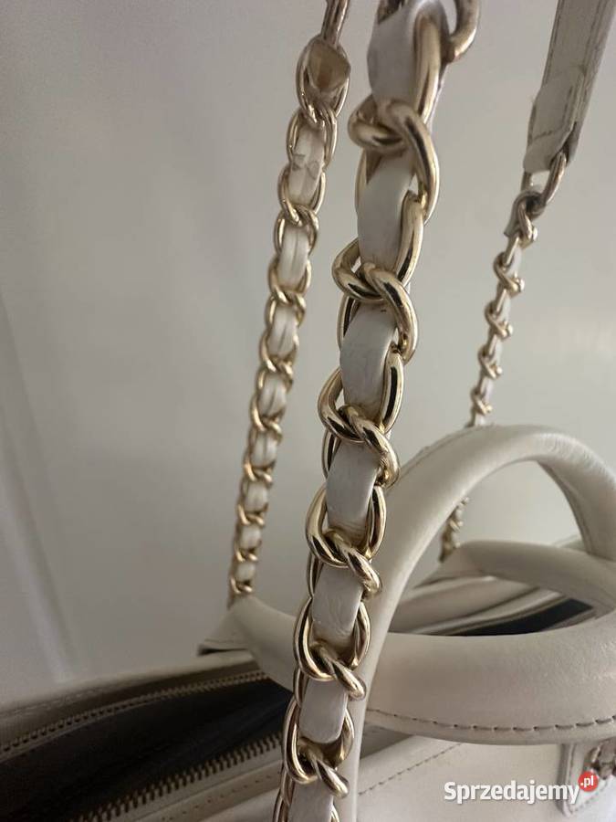 Torebka CHANEL ze skóry naturalnej