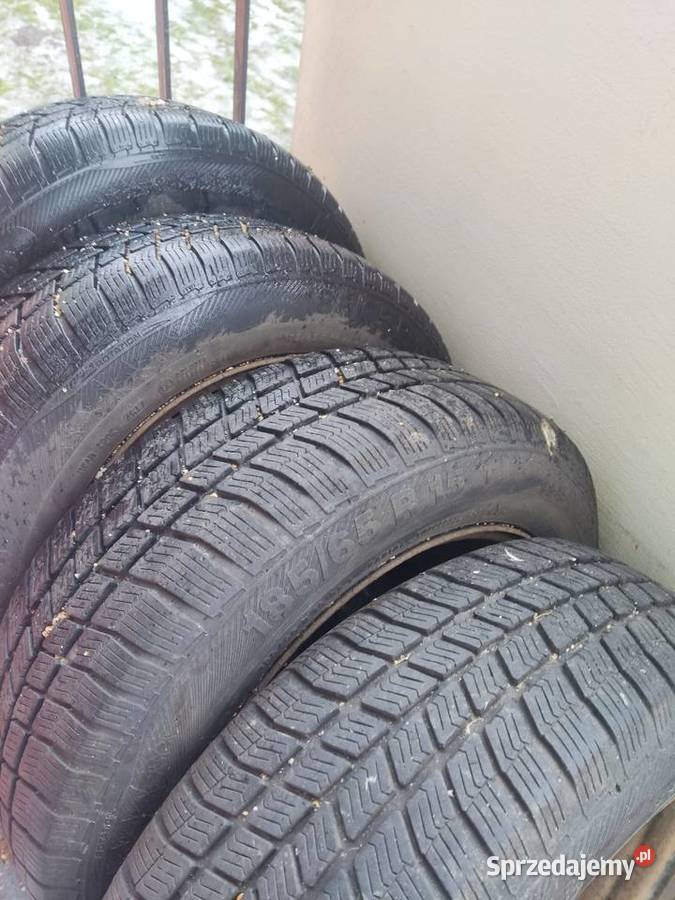 Felgi stalowe BMW 15 z oponami zimowymi Grudziądz