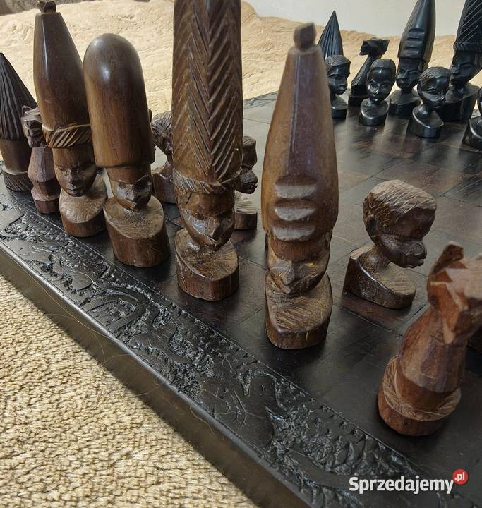 Ręcznie rzeźbiony zestaw szachowy z RPA Rękodzieło Zaborów sprzedam