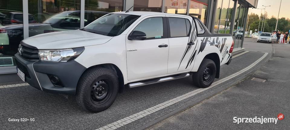Toyota Hilux salon Dębica