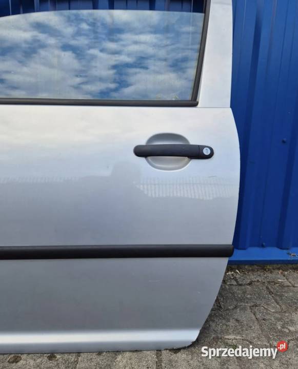 DRZWI PRZÓD LEWY VW GOLF IV 4 LB7Z SREBRNE 3D HB osobowe Działoszyce sprzedam