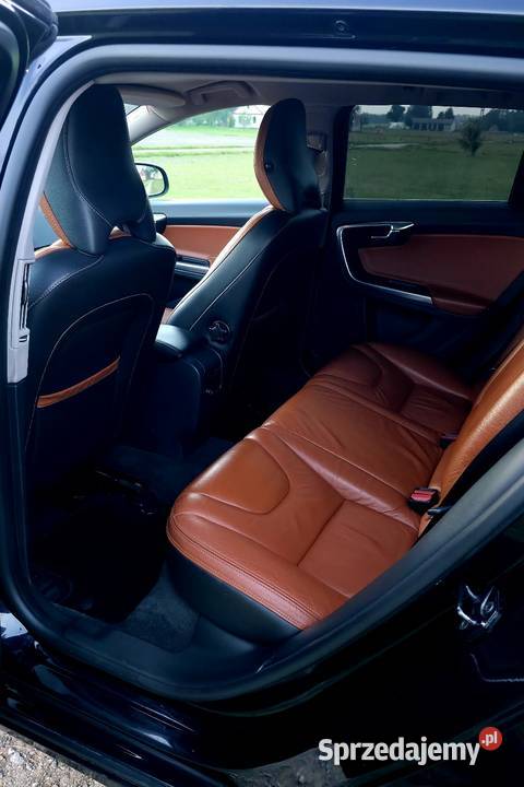 Volvo V60 16 D2 115 Oryginał Wersja Summum Kombi Puławy sprzedam