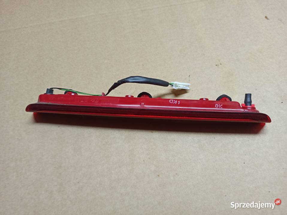 Hyundai i30 trzecie światło Stop 927002r0 środek Bolesławiec sprzedam