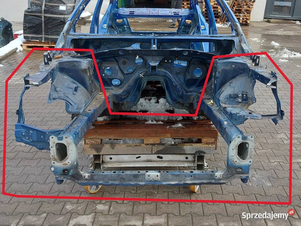 Subaru WRX STI 2015r pas przedni okular dolnośląskie