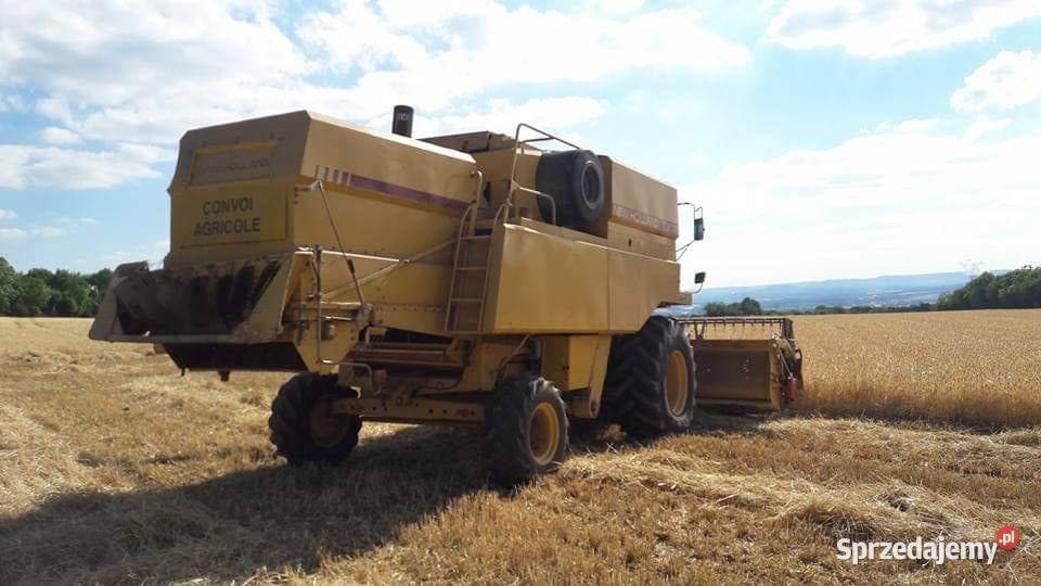 Kombajn zbożowy TX32 New Holland Brzegi