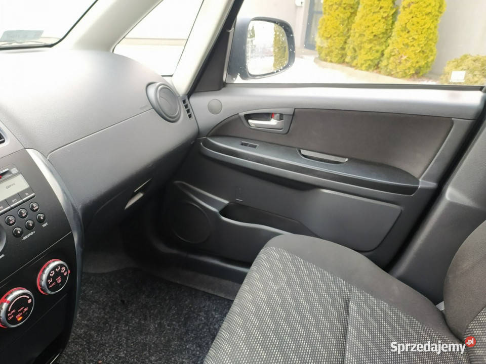 Suzuki SX4 16 VVTKrajowy Niski przebiegEdycja SUV Łódź