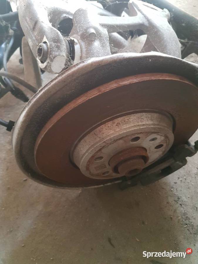 AUDI A5 A4 B8 ZAWIESZENIE TYL LEWE WAHACZ LEWY Turek sprzedam