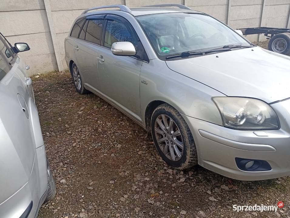 SprzedazZamiana Toyot Avensis T25 2200cm3 Suchedniów