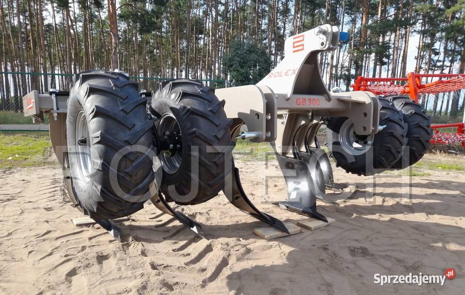 Głębosz z wałem kolczastym Tandem szerokość 3 m