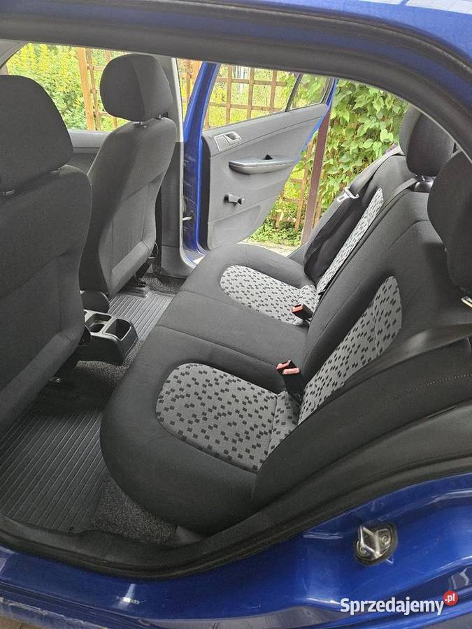 Skoda Fabia 14 16V 2005 niebieski Fabia Limanowa
