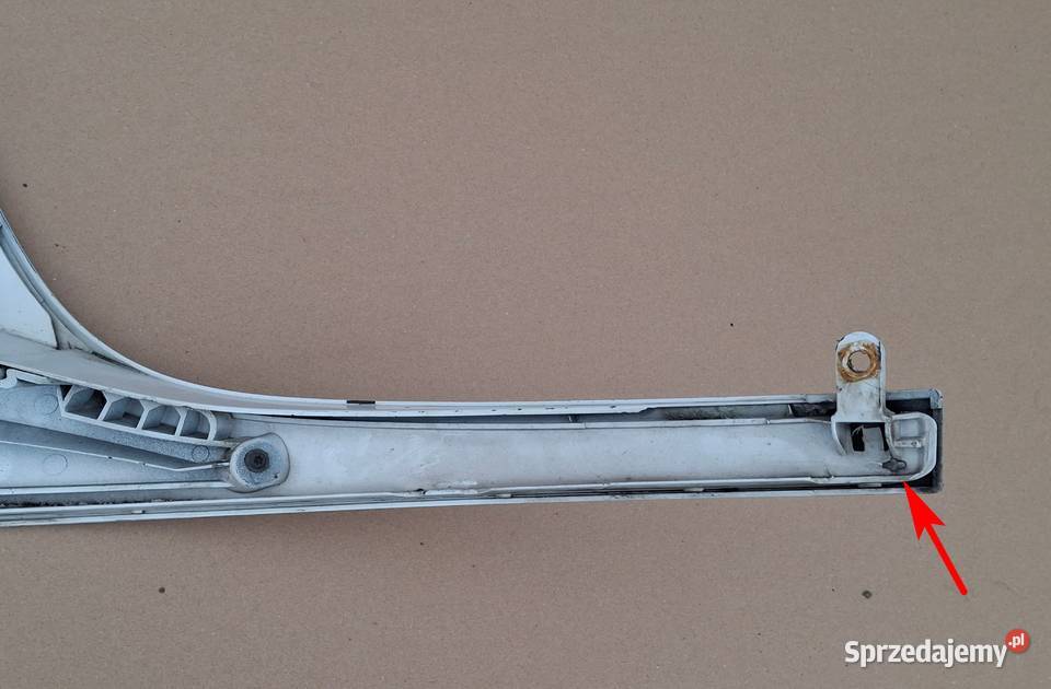 MERCEDES ACTROS MP4 LISTWA POD REFLEKTOR LEWA Bieleń