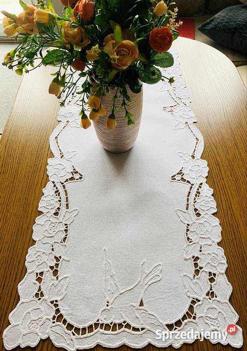 Bieżnik ręcznie haftowany Kalisz