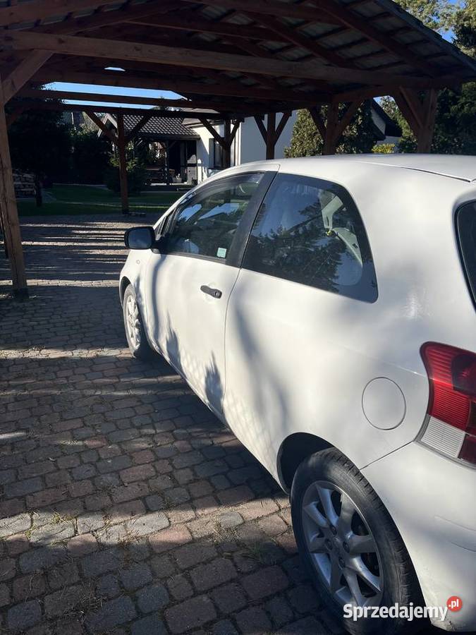 Toyota Yaris II Glina