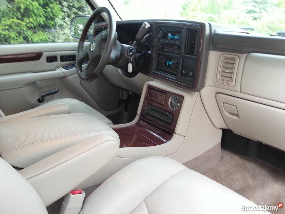 CADILLAC ESCALADE 6LGAZ 44 CHROMY 20KOŁA skórzana tapicerka Poznań