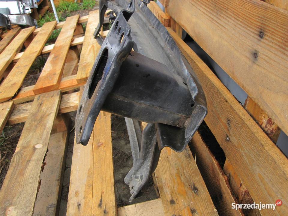 VOLKSWAGEN CADDY III LIFT 13r belka zderzaka