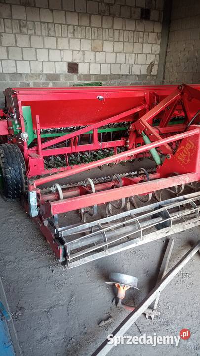 Siewnik zbożowy agregat uprawowo siewny Nowogród