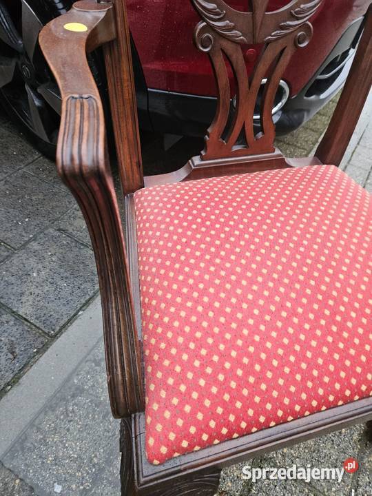 Pięknie zdobiony fotel klasyczny fotel ANGIELSKI Fotele Pszczyna