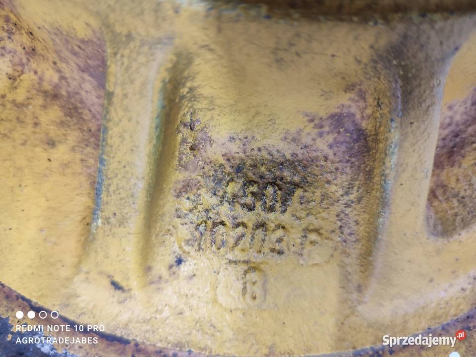 Zwolnica Zwrotnica Półos 10203 Piasta JCB 4CX Wilkowo