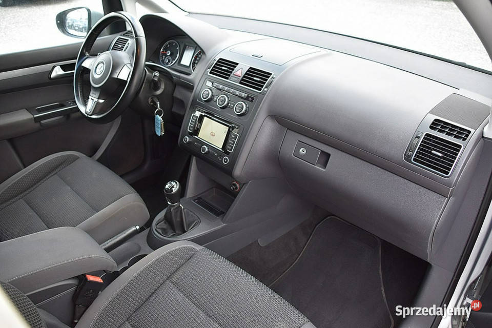 Volkswagen Touran 20TDI 140 7os Kamera Navi Nowe Kucice