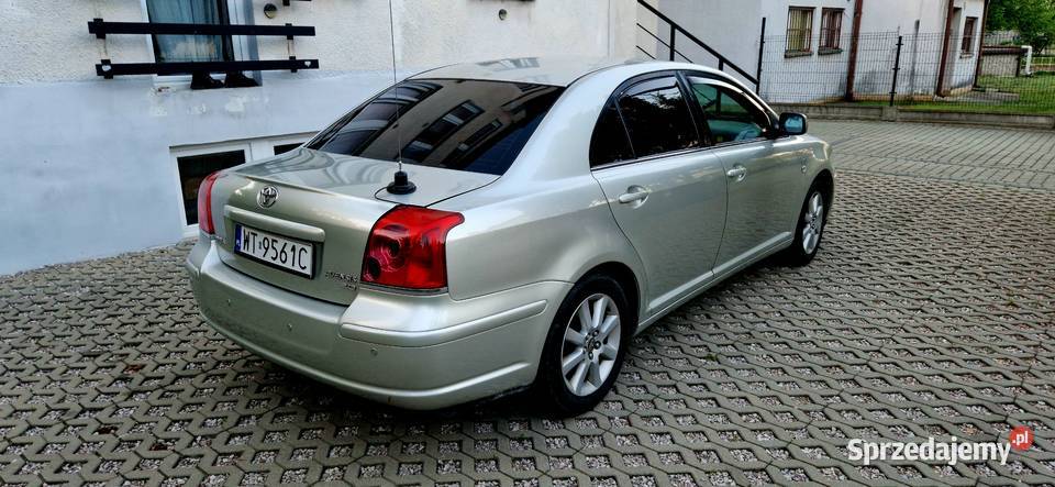Toyota AVENSIS 2005 Srebrma Stan BD Warszawa