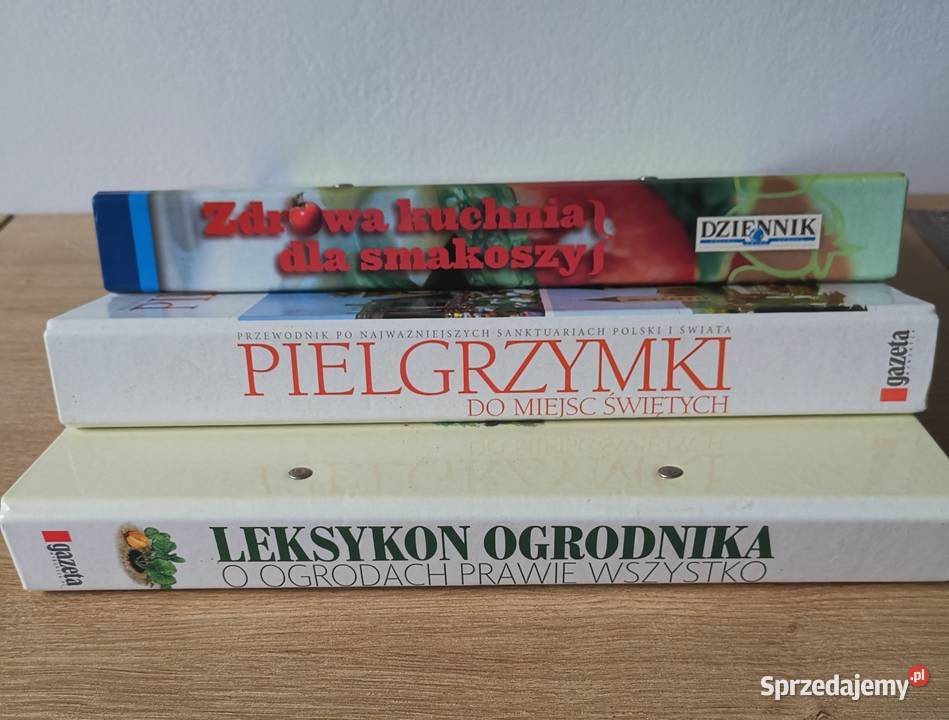 3 segregatory o różnej tematyce