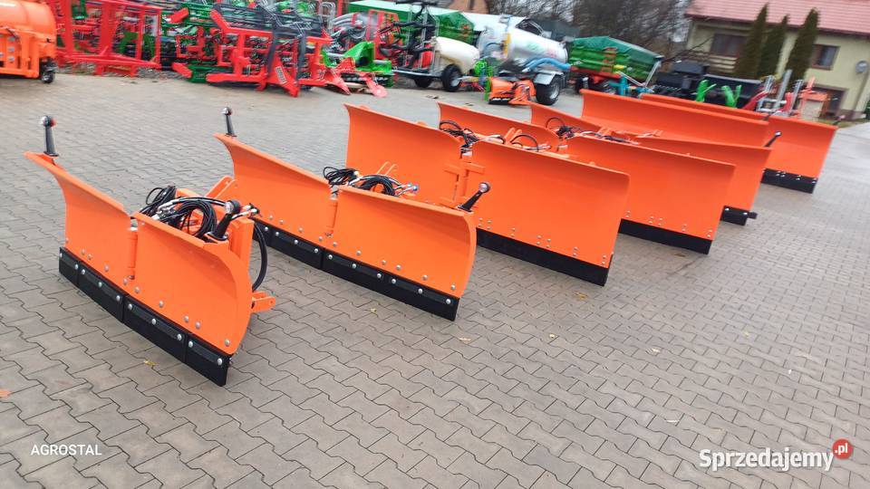 Pług do śniegu odśnieżny strzałka hydrauliczny Wola Różaniecka