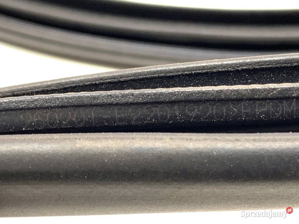 USZCZELKA DRZWI PRZÓD PRAWA WEWNĘTRZN LEXUS LBX Motoryzacja