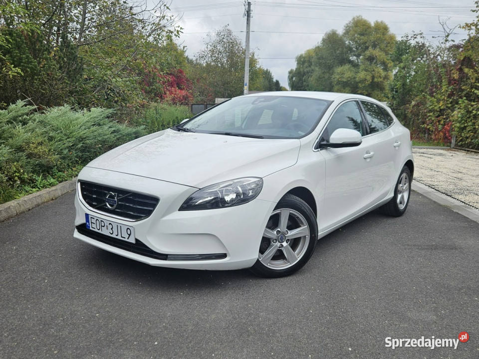 Volvo V40 100 Fabryczny Lakier Momentum łódzkie Opoczno