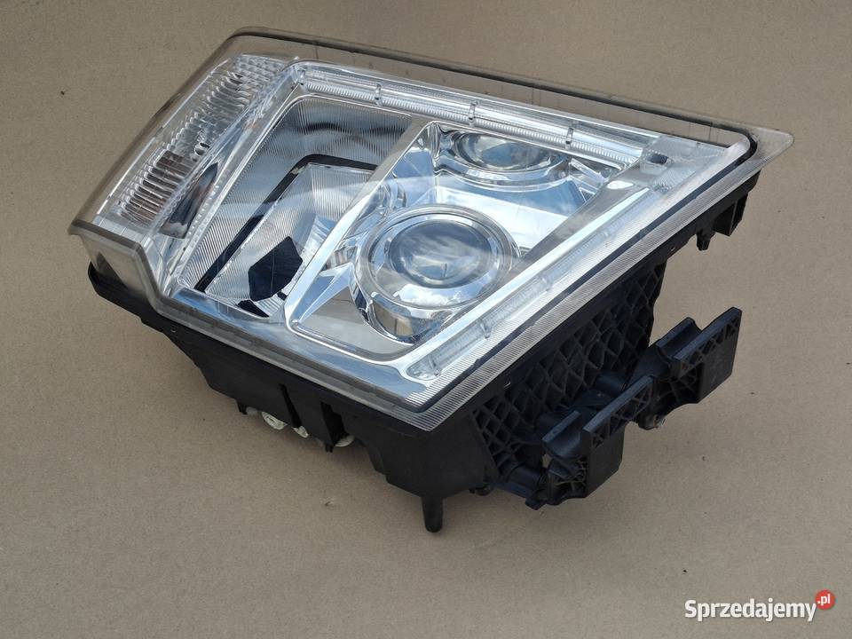 VOLVO FH13 FM REFLEKTOR PRAWY H7 LAMPA PRAWA