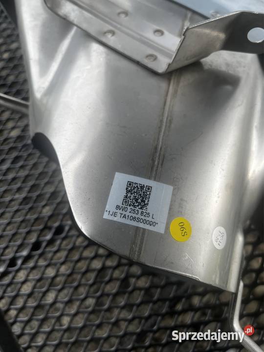 Audi a4 b9 lift koncowka wydechu lewa Sanok sprzedam