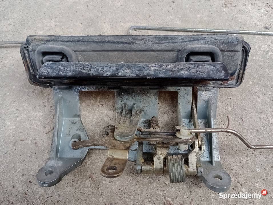 Klamka tylnej klapy Audi A6 C4 awant Sobieska Wola Pierwsza sprzedam