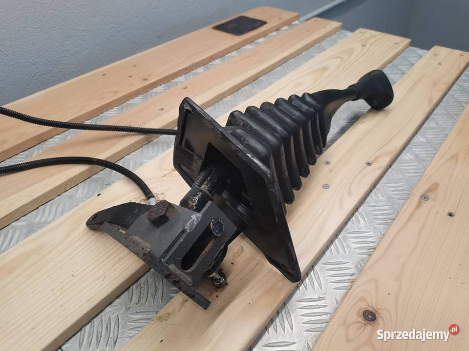 Dźwignia zmiany biegów Claas Lexion 2002r Pozostałe