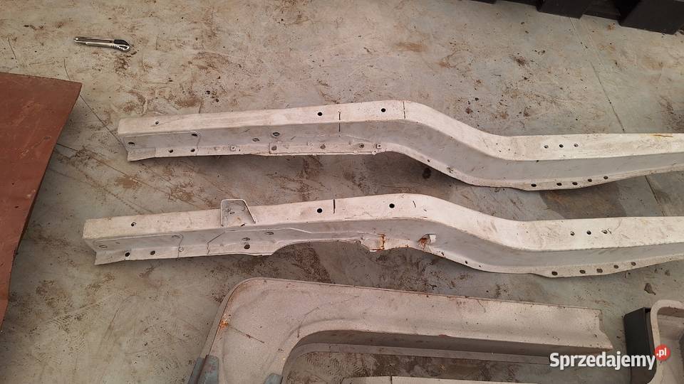 Podłużnice półrama GAZ 21 Wołga M20 FSO Warszawa