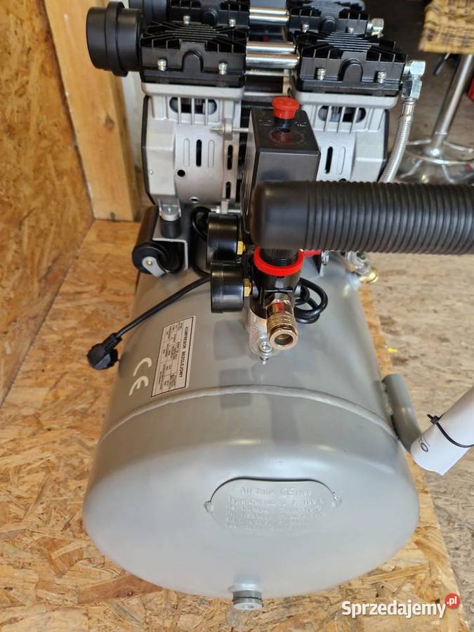 Kompresor bezolejowy 100L 2 x 1500W KD1398 Głogowa sprzedam
