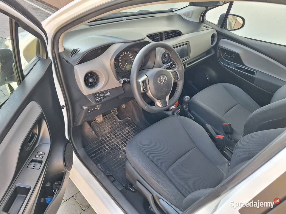 Toyota Yaris 10 Benzyna LPG Salon Polski Serwis Kielce sprzedam