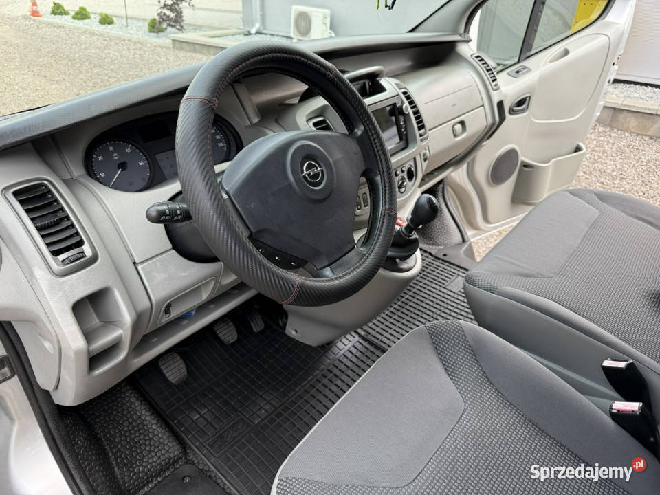 Opel Vivaro Trafic Super Stan Unikat Klima Hak przyciemniane szyby Vivaro Opoczno
