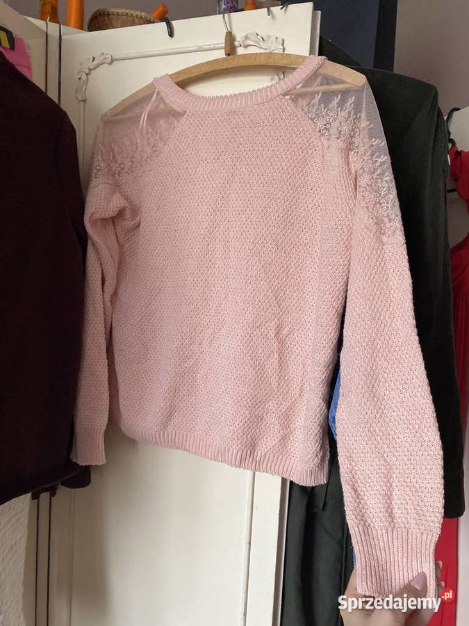 Sweter Stradivarius z koronkową wstawką koronka Kraków