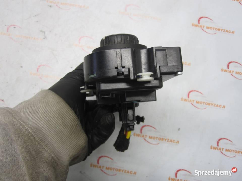 SKODA YETI 12r panel klimatyzacji 3T0820047AB Panele sterowania, przełączniki Kielce