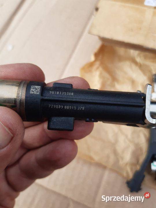 Wtrysk Wtryskiwacz CitroEN 9826718380 12