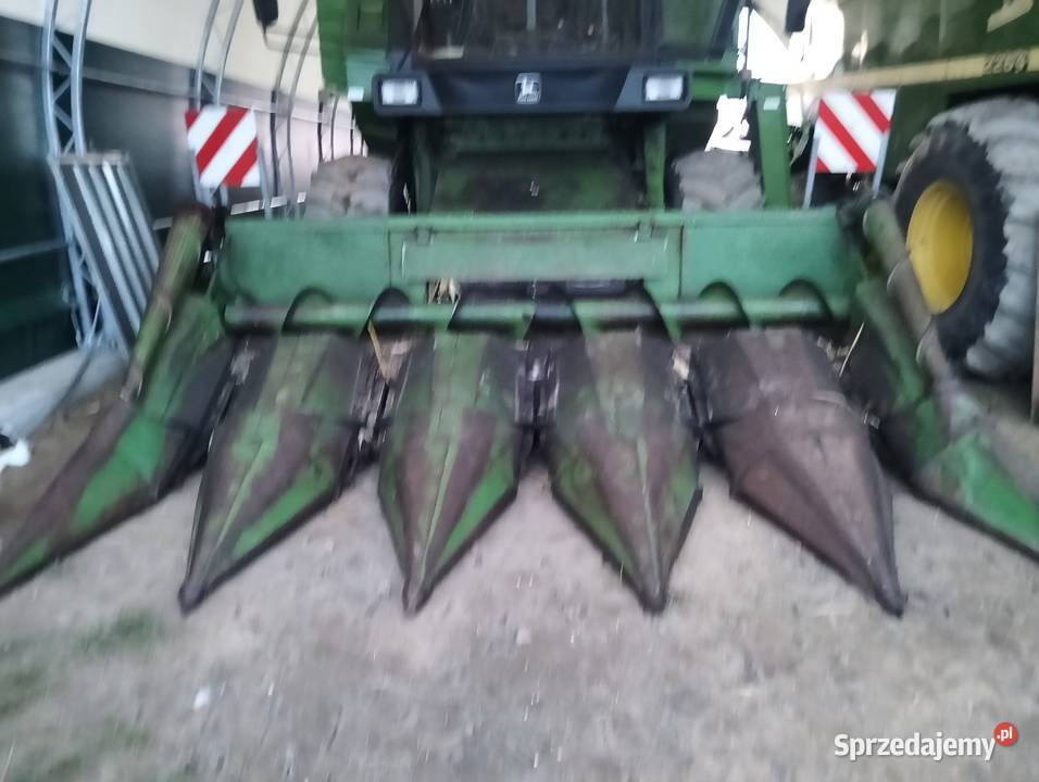 Sprzedam przystawkę do kukurydzy John Deere Zbożowe Kcynia sprzedam