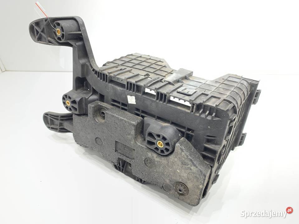 PODSTAWA AKUMULATORA VW PASSAT B7 1K0915325B 20 Obudowy akumulatorów podkarpackie