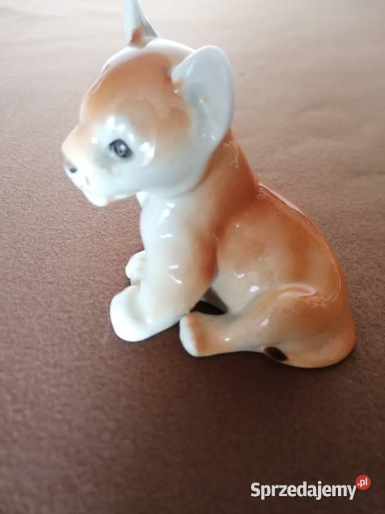 Figurka Porcelanowa LwiątkoRosyjska porcelana łódzkie Łódź